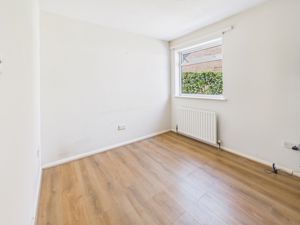 Bedroom- click for photo gallery